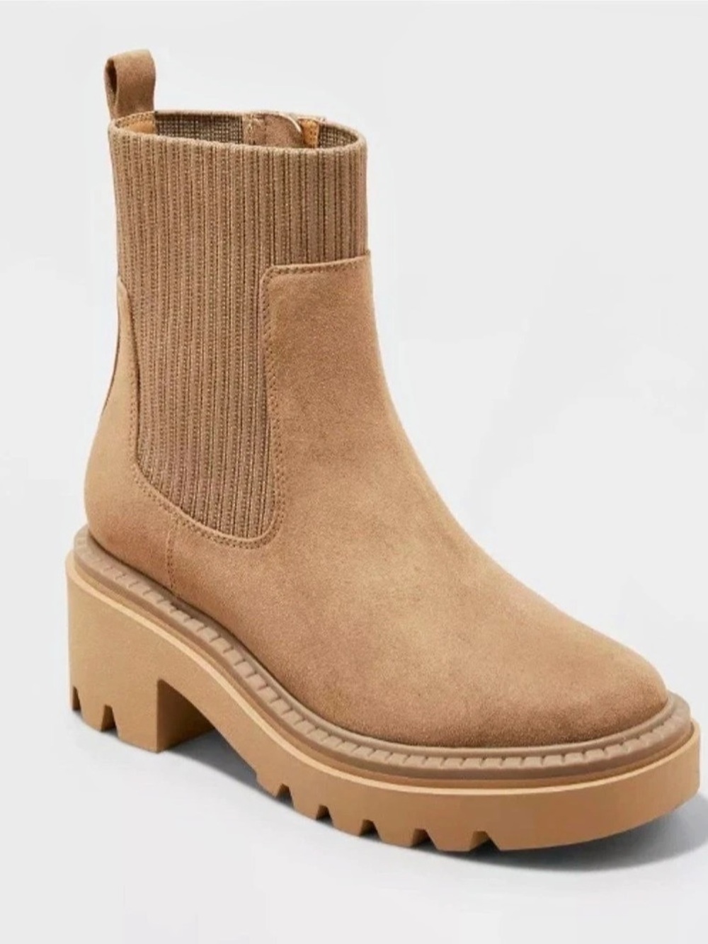 NWT Women's Kyrie Chunky Heel Ankle Sock Boots Tan - Universal Thread - SIZE 6